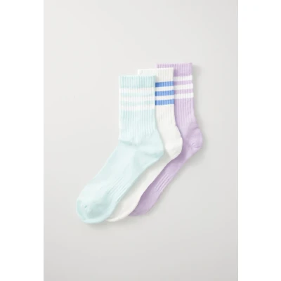 Image of adidas Unisex 3stripes Cushioned Sportswear Crew SOCKS 3 Pair Pack (pack of 1)