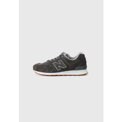 Image of New Balance ML574 Unisex Trainers, Size: 10, Castlerock shoes