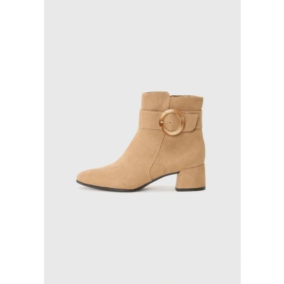 Image of Marco Tozzi Classic ankle boots, Women&#039;s, Size: 5, Beige shoes