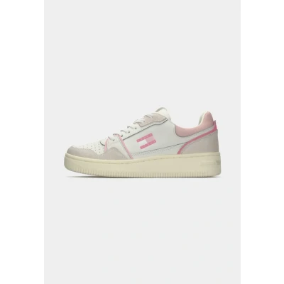Image of Tommy Jeans TJW Retro Trainers, Women&#039;s, Size: 5, Ecru/misty pink shoes