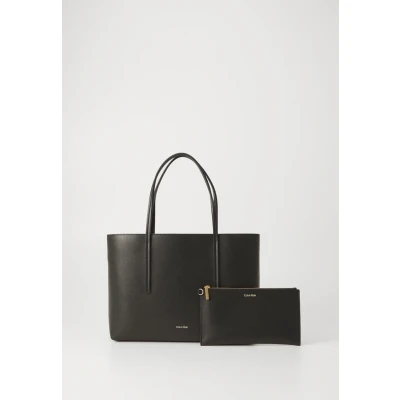 Image of Calvin Klein Embossed LOGO SET Handbag, Women&#039;s, Size: One Size, Black/toasted coconut