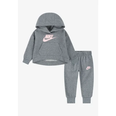 Image of Nike Sportswear CLUB SET Tracksuit for kids, Size: 12m, Carbon heather