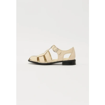 Image of Clarks HANA SUN Sandals, Women&#039;s, Size: 7, Off white Leather
