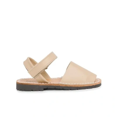 Image of Pisamonas Avarcas Sandals for kids, Size: 3K, Arena Leather