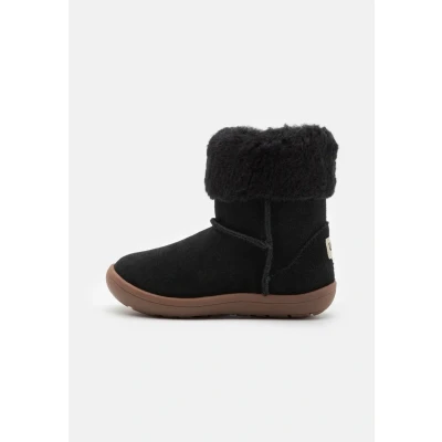 Image of UGG Sammee Unisex Winter boots for kids, Size: 9K, Black Leather and textile