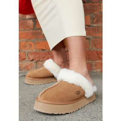 Image of UGG Women&#039;s Slippers, brown, 5 UK