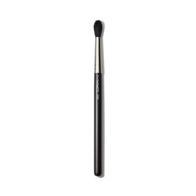 Image of MAC 224S Tapered Blending Brush