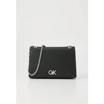 Image of Calvin Klein Relock Medium Chain Handbag, Women&#039;s, Size: ONE, Black