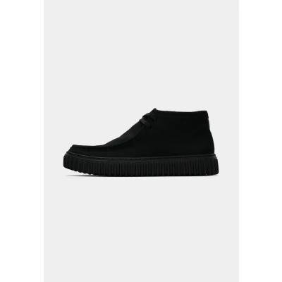 Image of Clarks Torhill HI Casual laceups, Men&#039;s, Size: 6.5, Black shoes