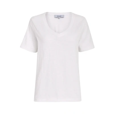 Image of Minus Mileti Vneck TEE Basic Tshirt, Women&#039;s, Size: XXL, White